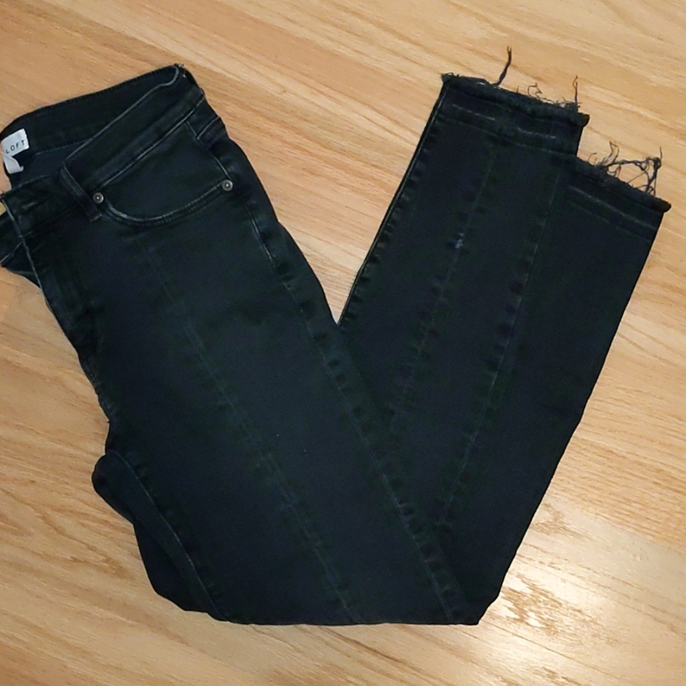 Loft Modern Skinny black wash jeans distressed